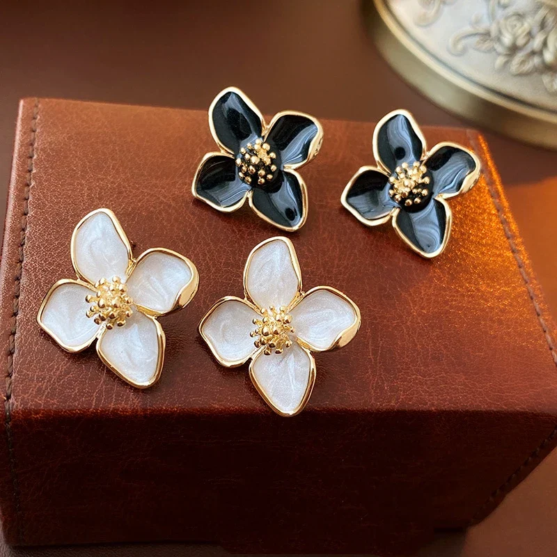 2025 Hibiscus Dropped Glaze Flower Stud Earrings for Women Girl French Ins Vintage Fashion Korean Wedding Romantic Jewelry - Image 2